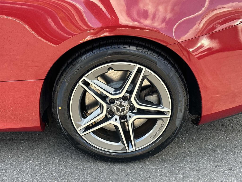 Thumbnail: 2022 Mercedes-Benz E-Class - 15