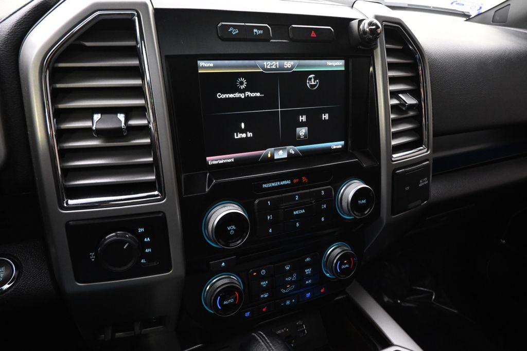 Used 2015 Blue Ford Lariat image 28