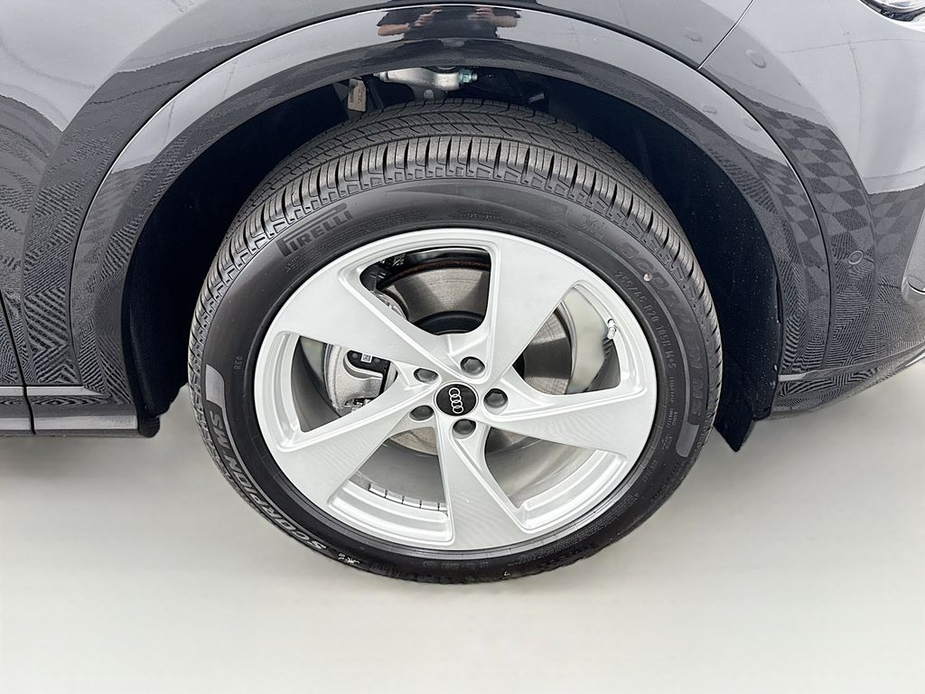 Thumbnail: 2025 Audi Q5 - 32