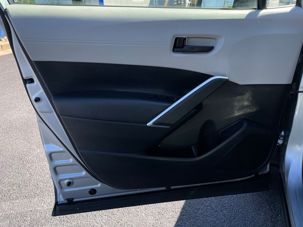 2022 Toyota Corolla Cross L 24