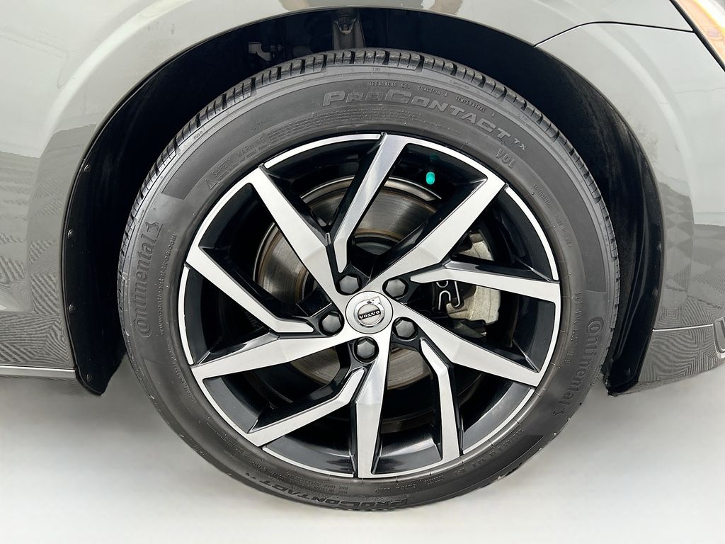 Thumbnail: 2020 Volvo S60 - 30