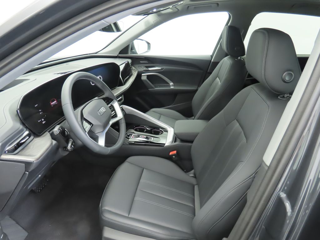 Thumbnail: 2025 Audi Q5 - 22