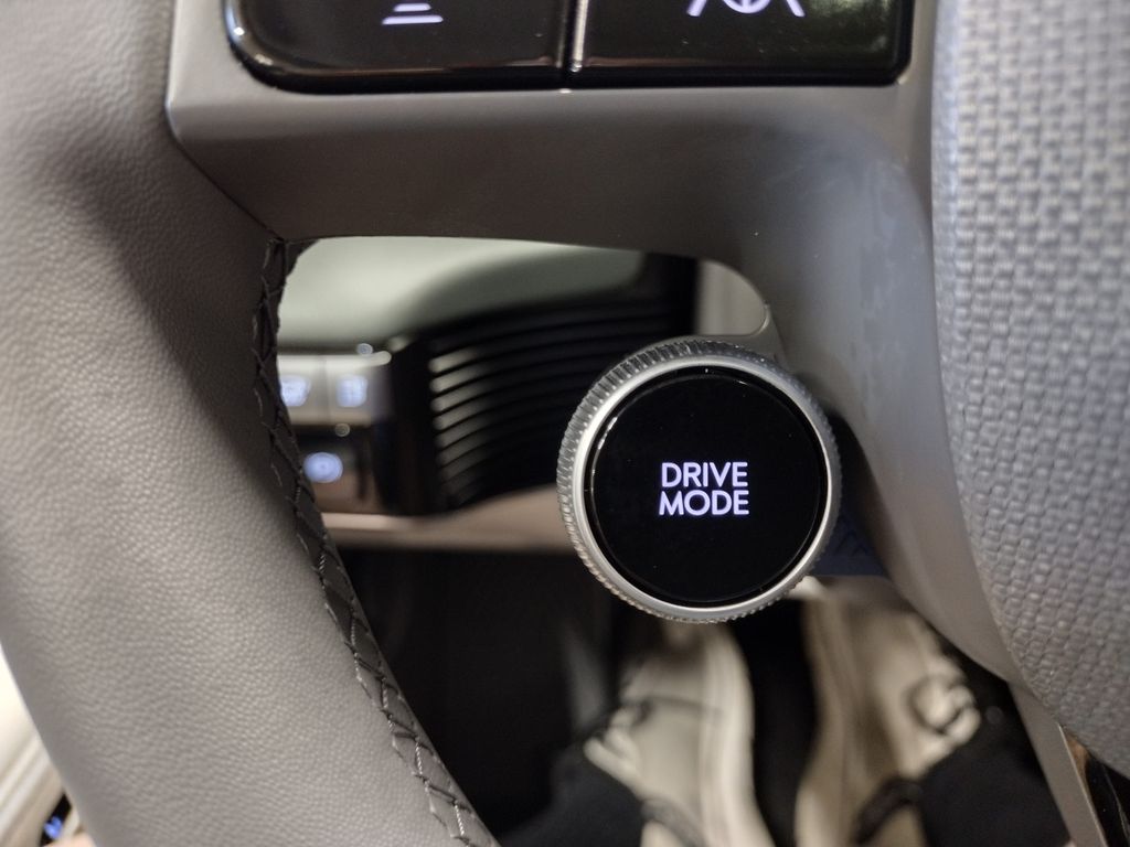 2025 Hyundai IONIQ 5 Limited
