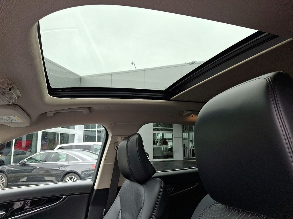 2022 Lincoln Nautilus Reserve 14