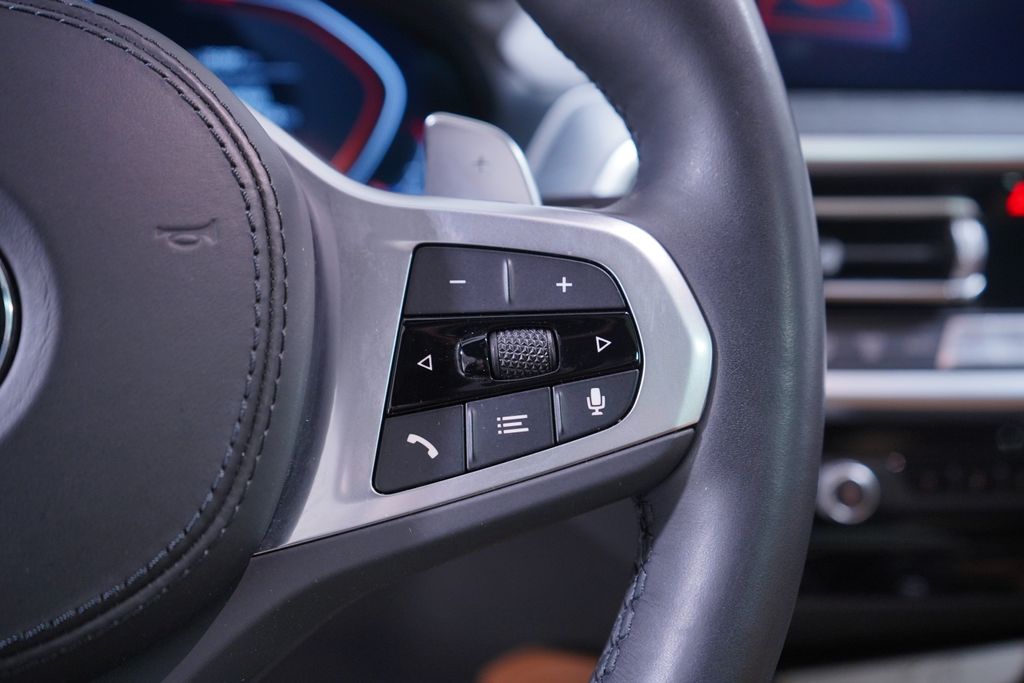 Thumbnail: 2023 BMW X4 - 21