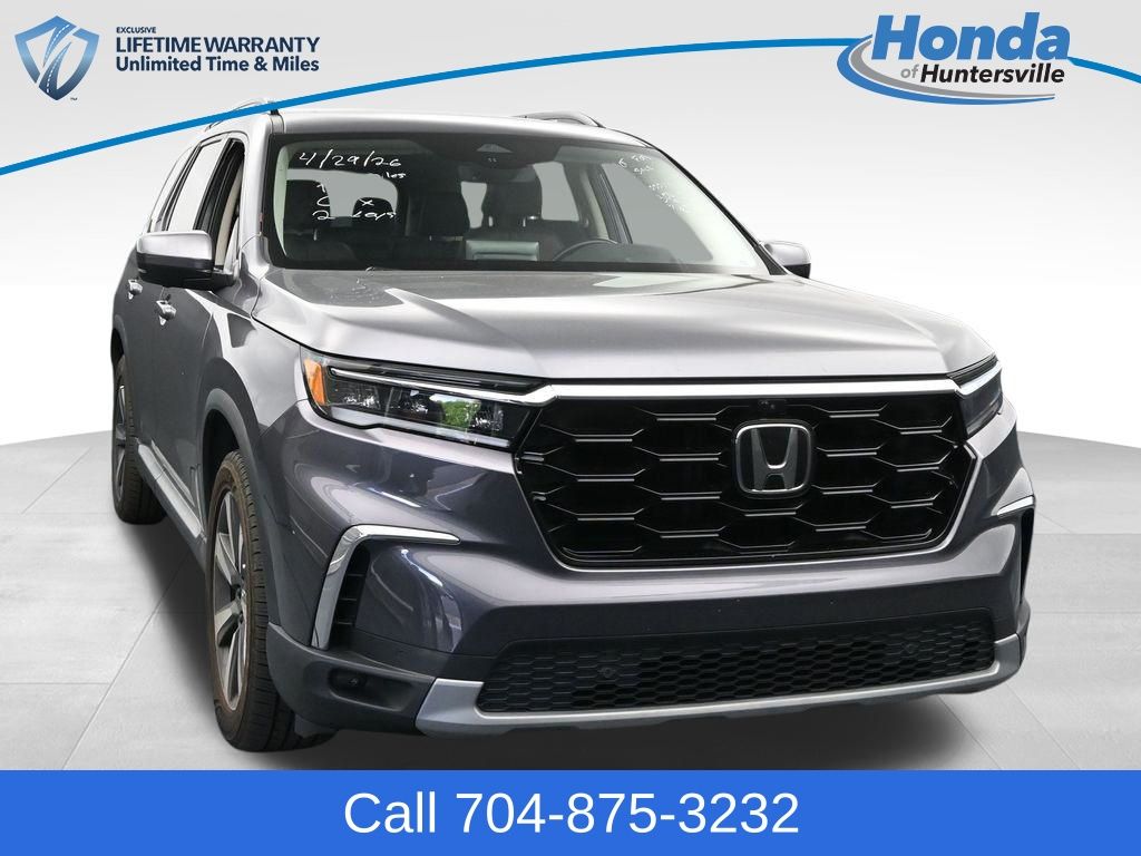 Gray (Modern Steel Metallic) 2023 Honda Pilot Elite AWD SUV / Crossover All-Wheel Drive Automatic