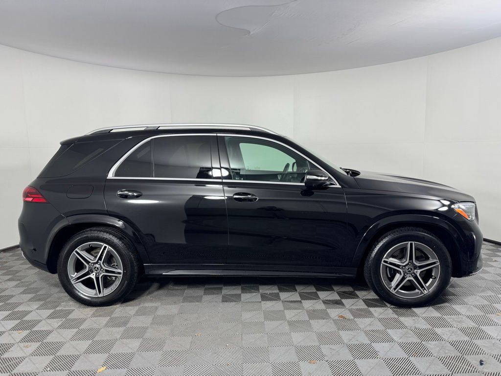Thumbnail: 2024 Mercedes-Benz GLE - 4