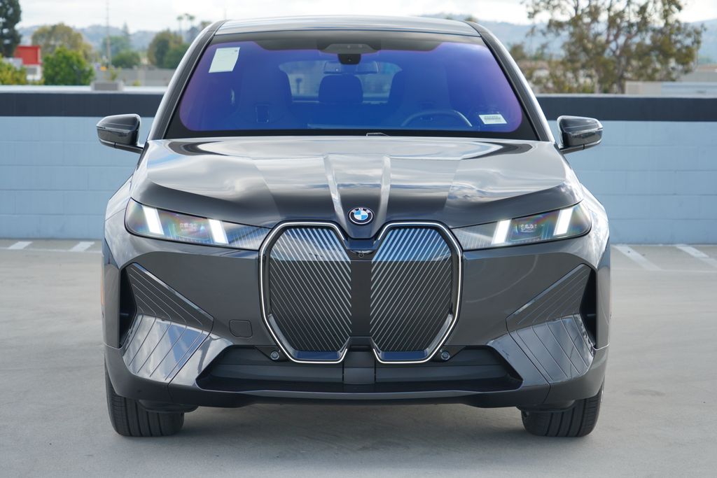 Thumbnail: 2026 BMW iX - 2