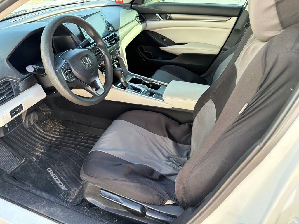 Used 2022 White Honda LX image 9