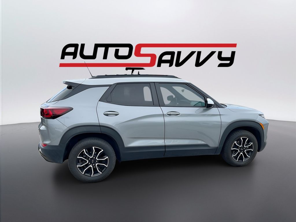 Used 2024 Gray Chevrolet ACTIV image 8