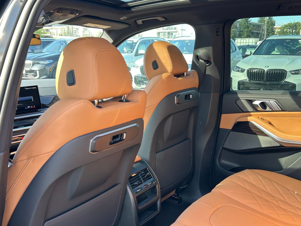 2026 BMW X5 xDrive50e 31