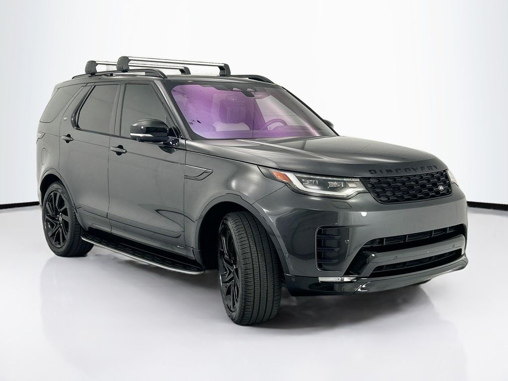 Thumbnail: 2022 Land Rover Discovery - 3