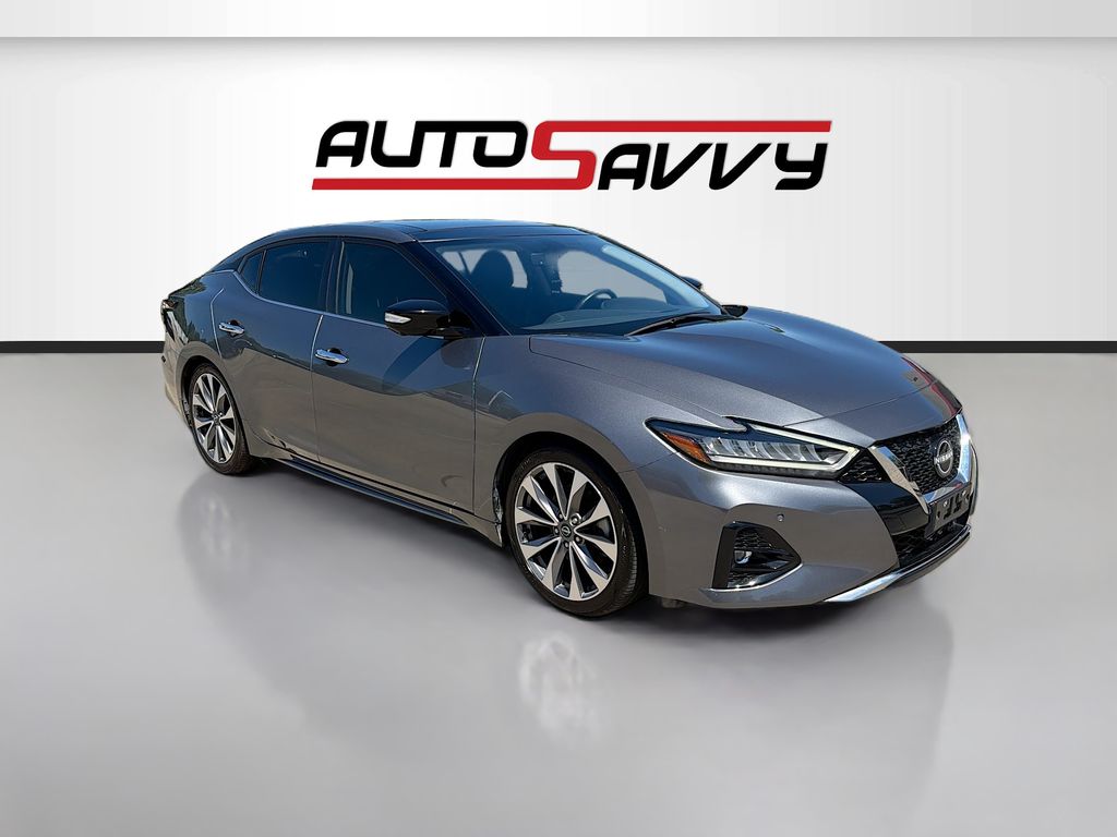 2023 Nissan Maxima Platinum's photo