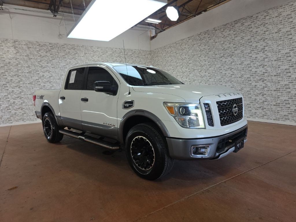 2017 Nissan Titan PRO-4X Crew Cab 4WD