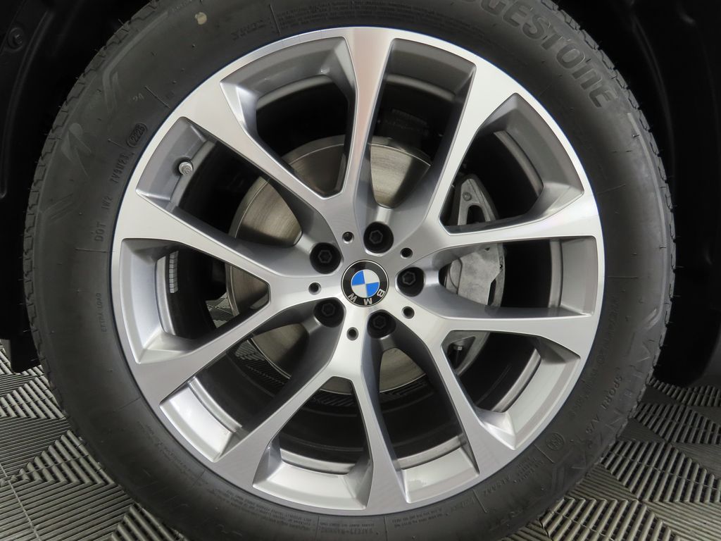 Thumbnail: 2026 BMW X5 - 31