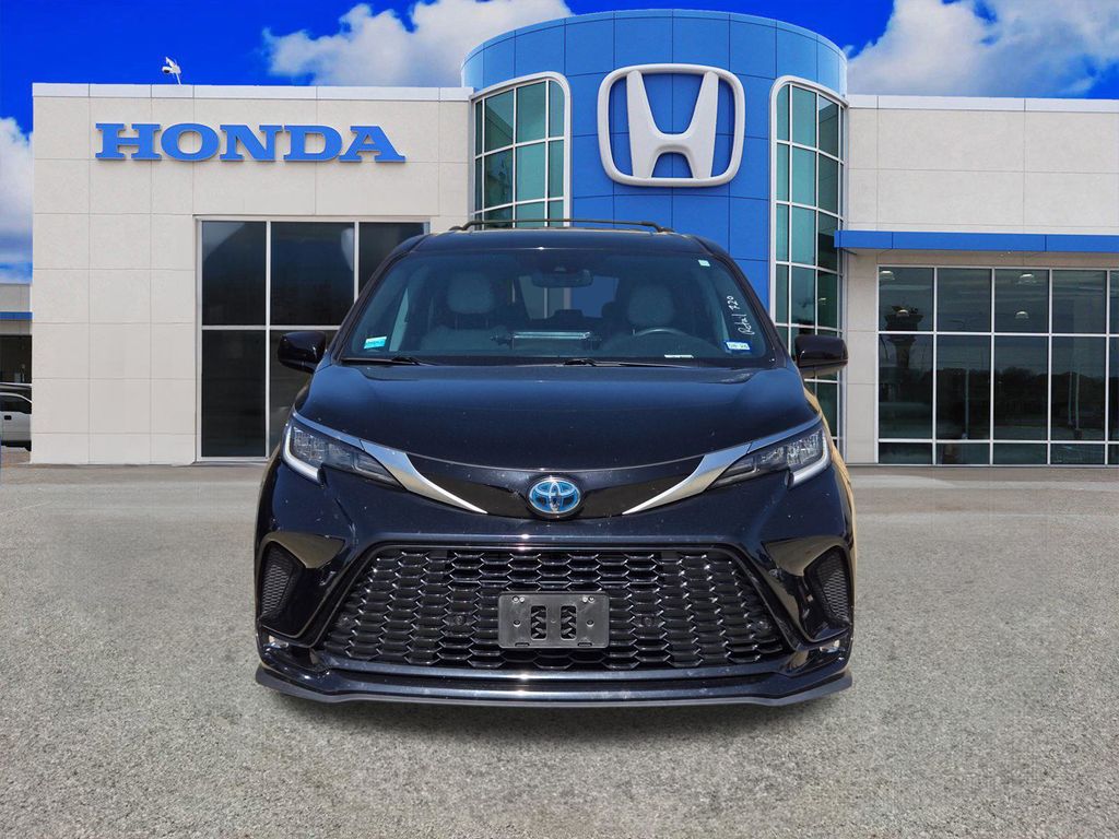 Used 2022 Toyota Sienna Van