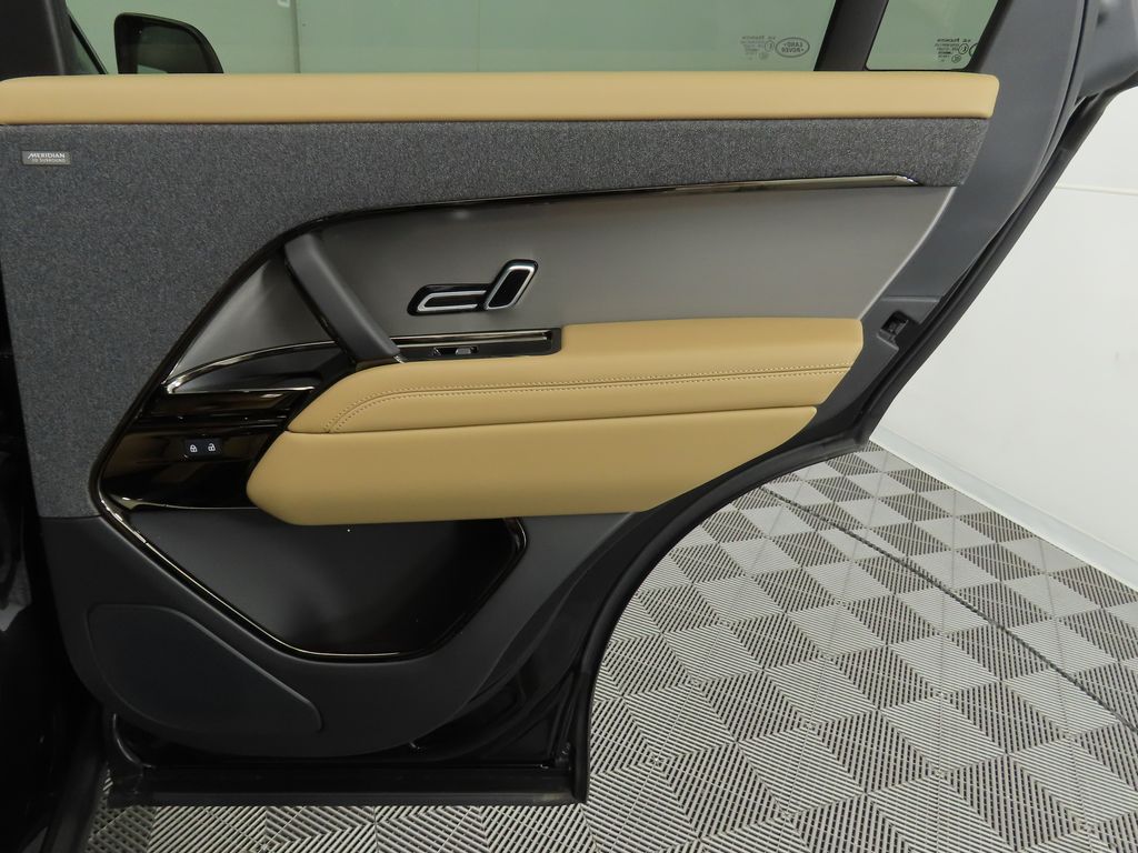 Thumbnail: 2025 Land Rover Range Rover Sport - 26