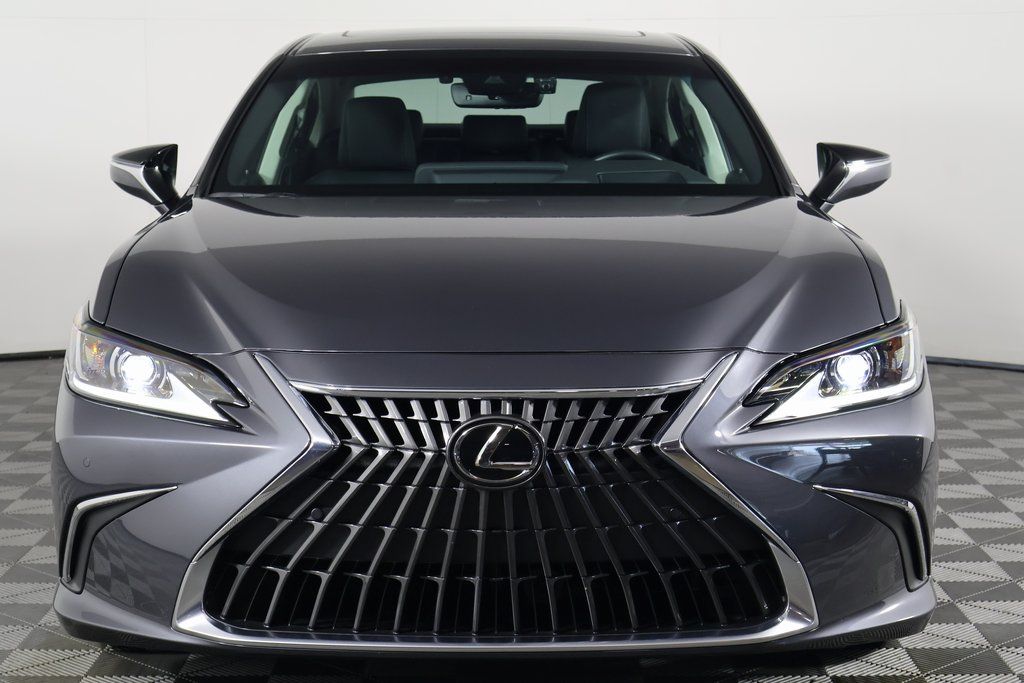 Thumbnail: 2025 Lexus ES - 2