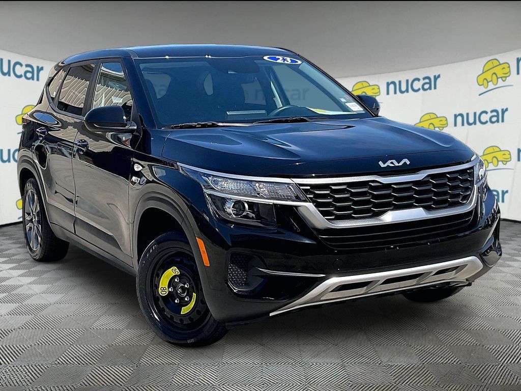 2023 Kia Seltos — photo 1