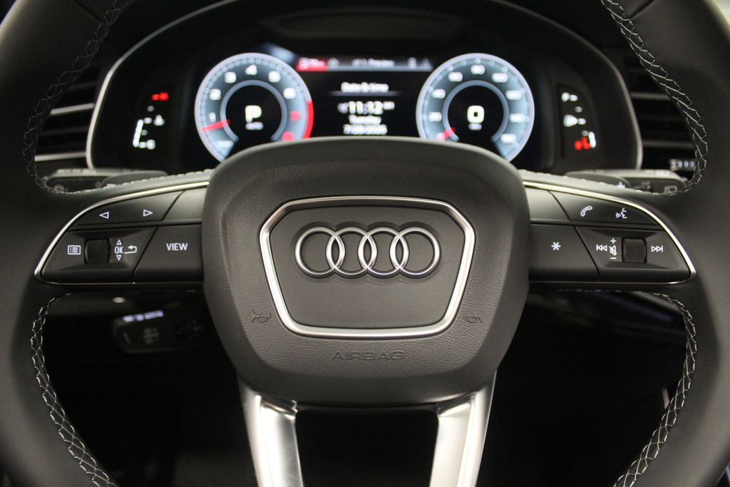 Thumbnail: 2026 Audi Q8 - 29