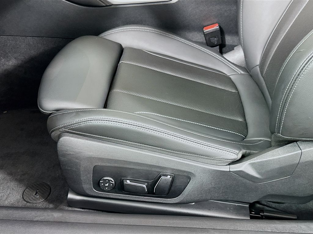 Thumbnail: 2025 BMW 4 Series - 20