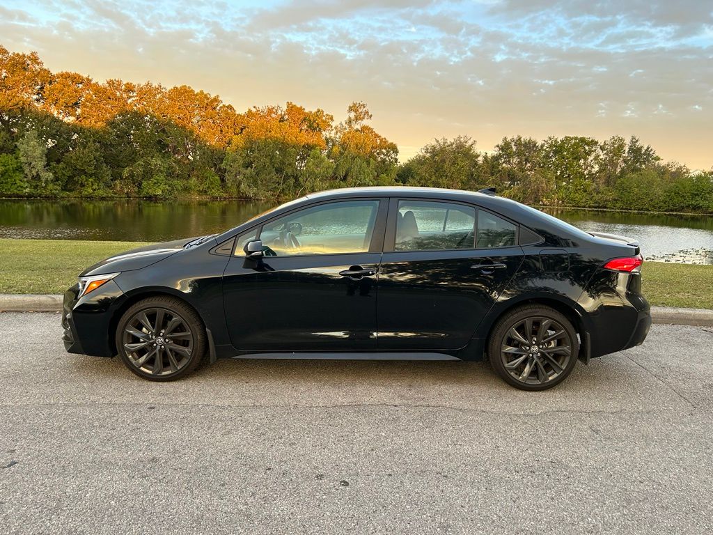 Thumbnail: 2025 Toyota Corolla - 2