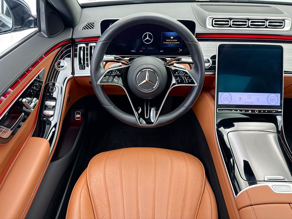 Thumbnail: 2023 Mercedes-Benz S-Class - 10