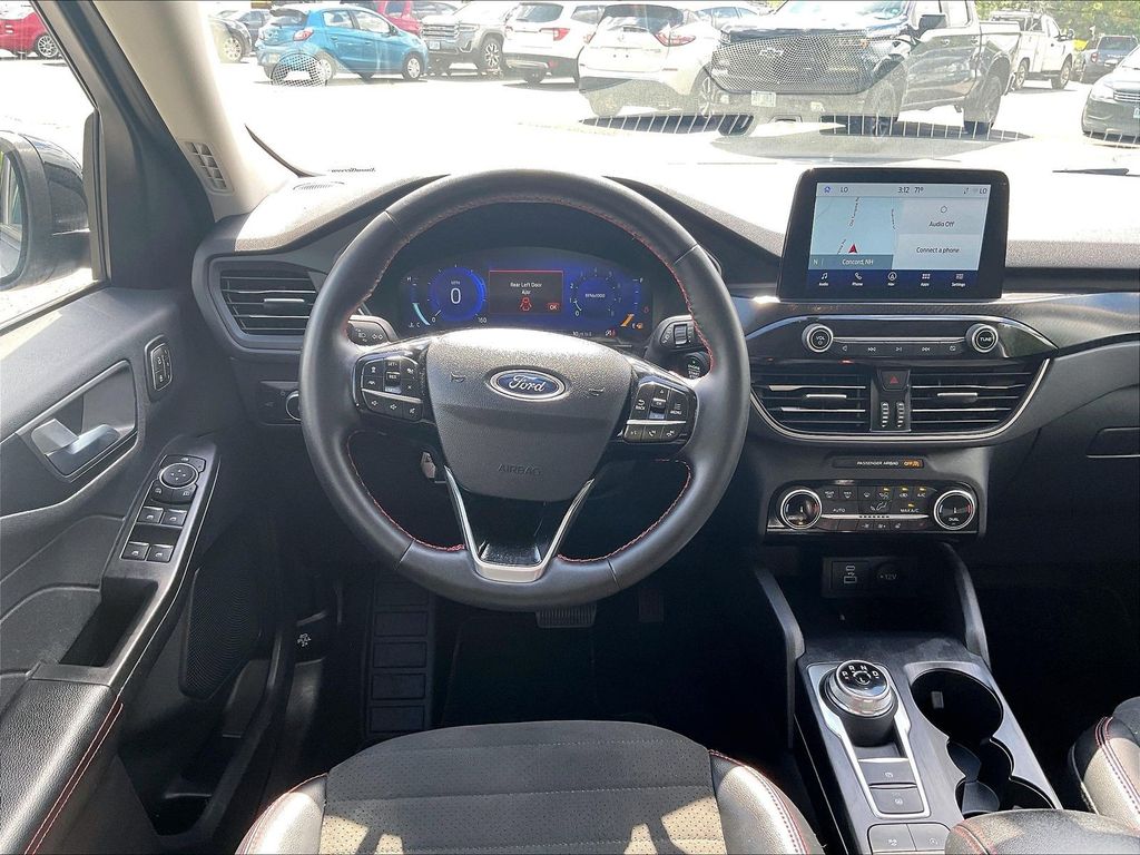 2022 Ford Escape — photo 17
