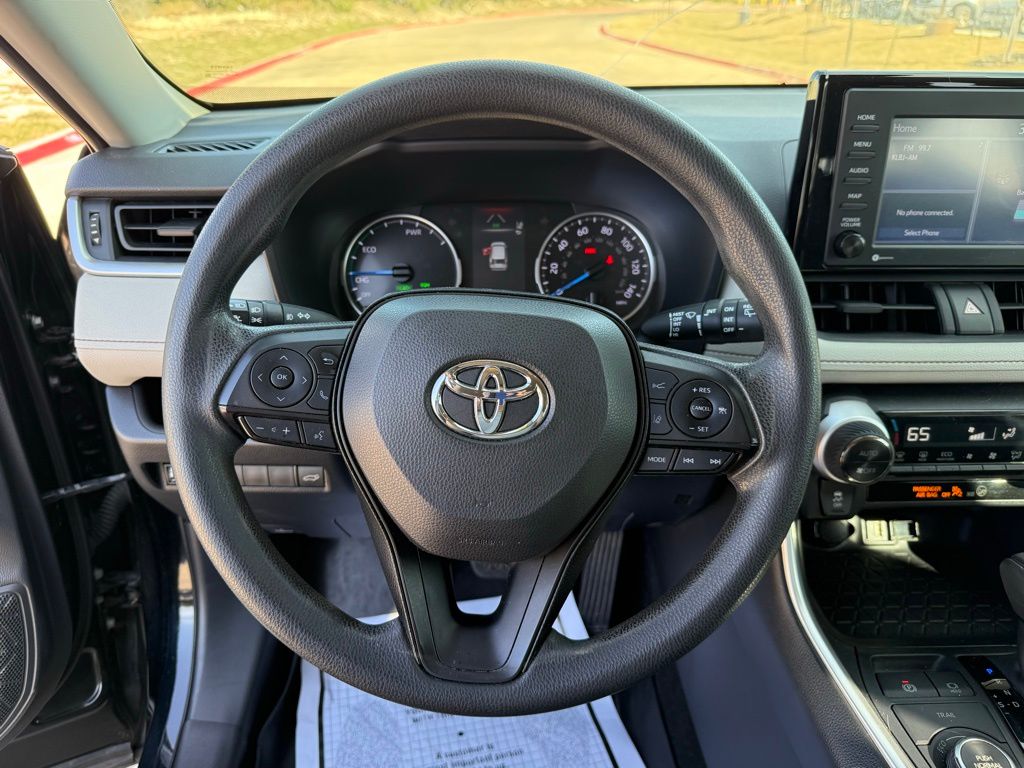 Thumbnail: 2021 Toyota RAV4 - 16