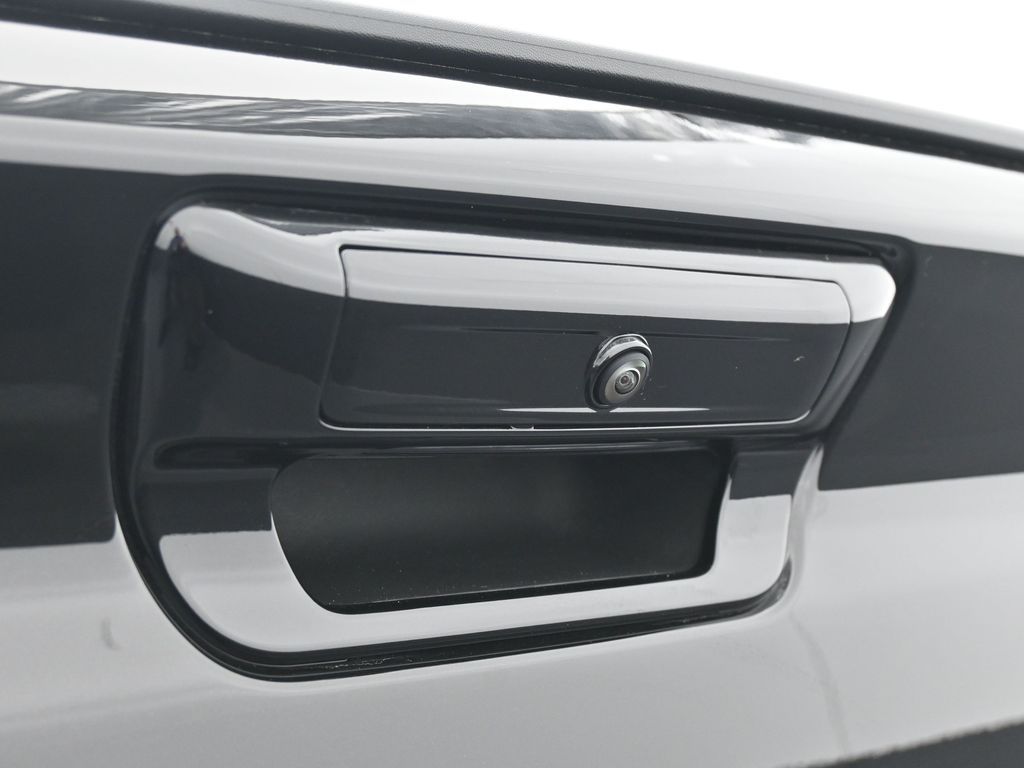 New 2026 Diamond Black Crystal Pearlcoat Ram Limited image 34