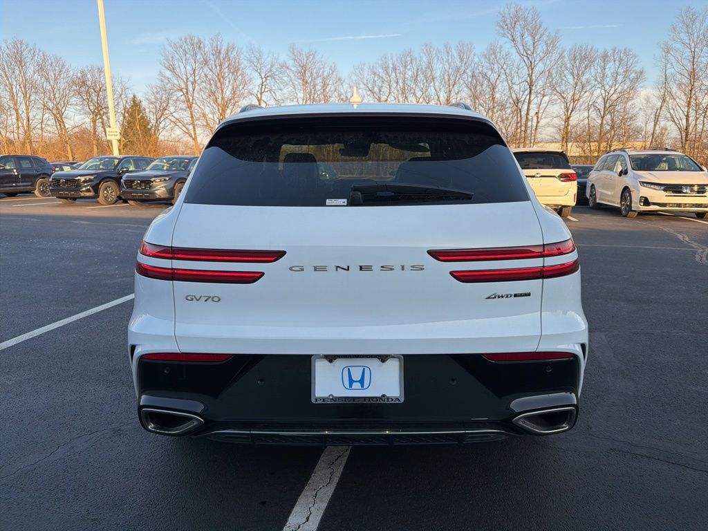 Thumbnail: 2026 Genesis GV70 - 4