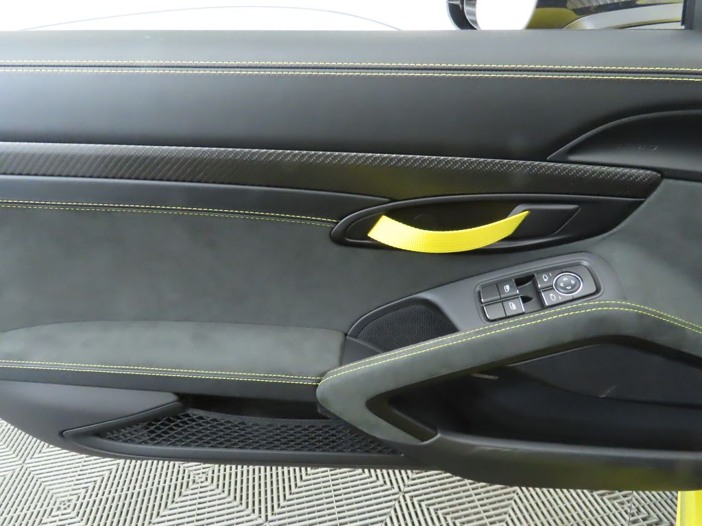 2024 Porsche   23