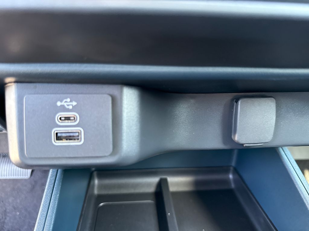 2025 Ford Maverick XL photo 18