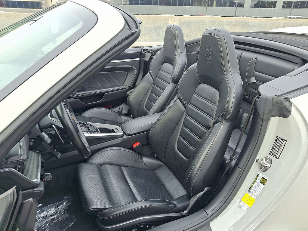 Thumbnail: 2021 Porsche 911 - 5