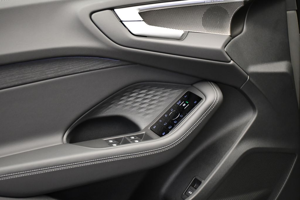 Thumbnail: 2025 Audi A5 - 32