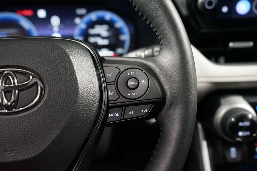 Thumbnail: 2024 Toyota RAV4 - 13