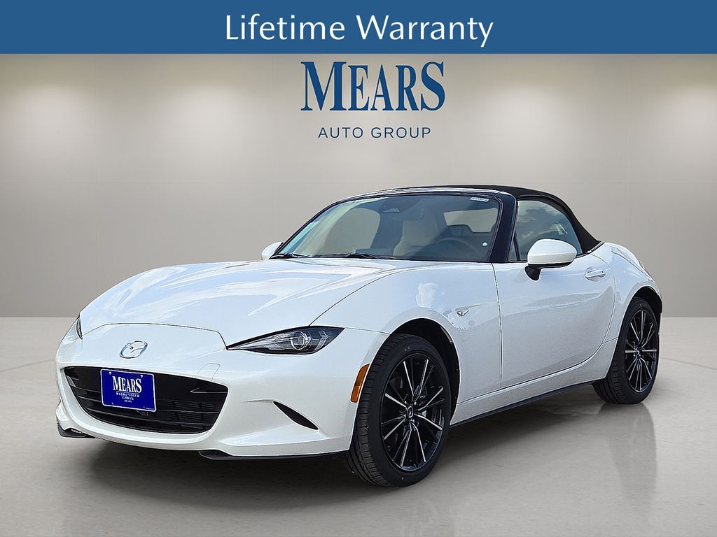 Snowflake White Pearl Mica 2026 Mazda MX-5 Miata Grand Touring RWD Convertible Rear-Wheel Drive 6-Speed Manual