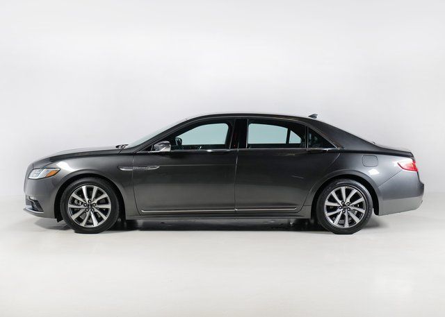 2018 Lincoln Continental Premiere photo 2