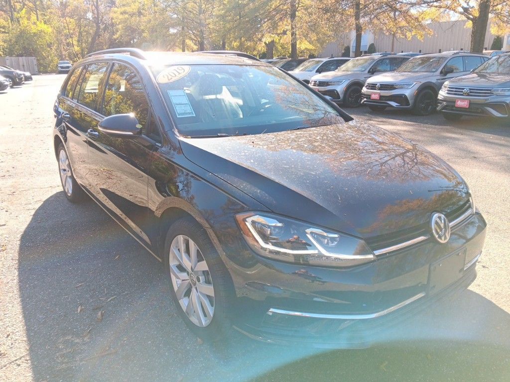 2019 Volkswagen Golf SportWagen SE 14