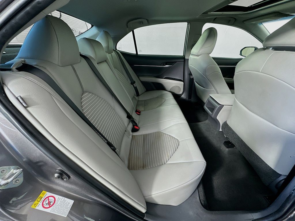 Thumbnail: 2018 Toyota Camry - 26