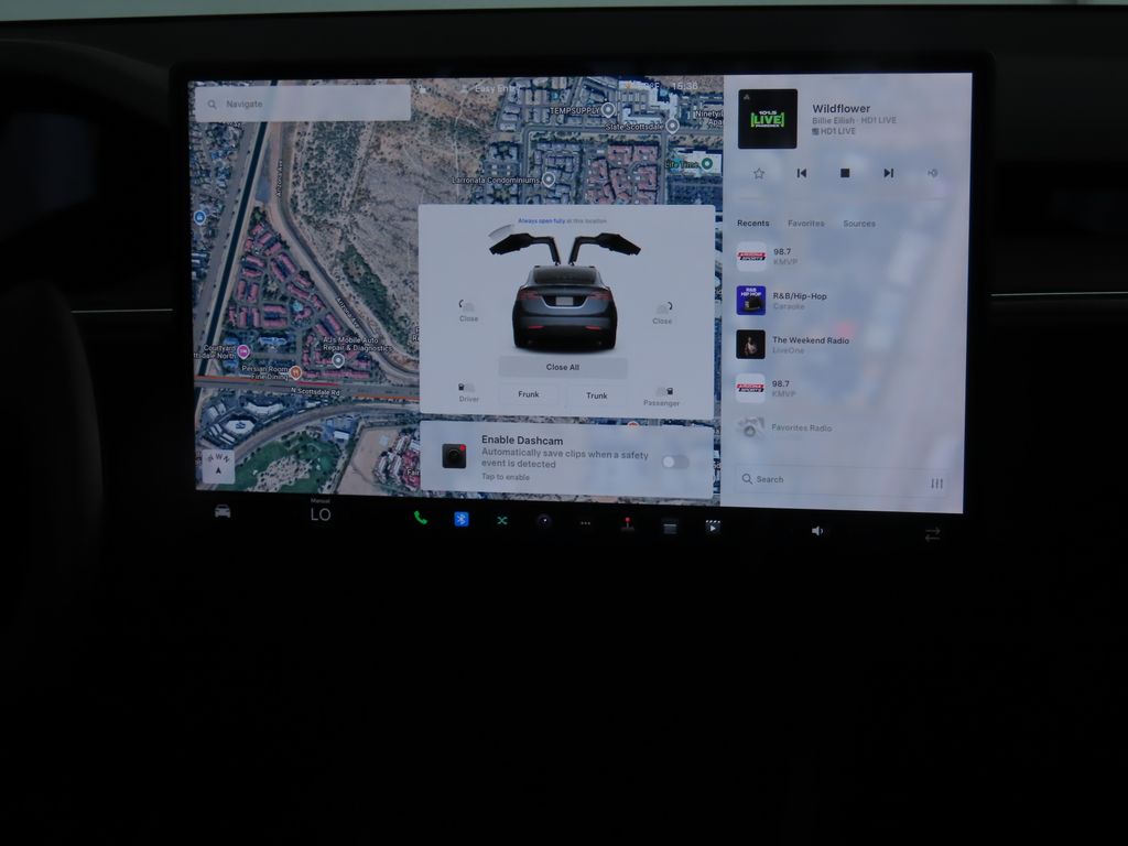 2022 Tesla Model X  22