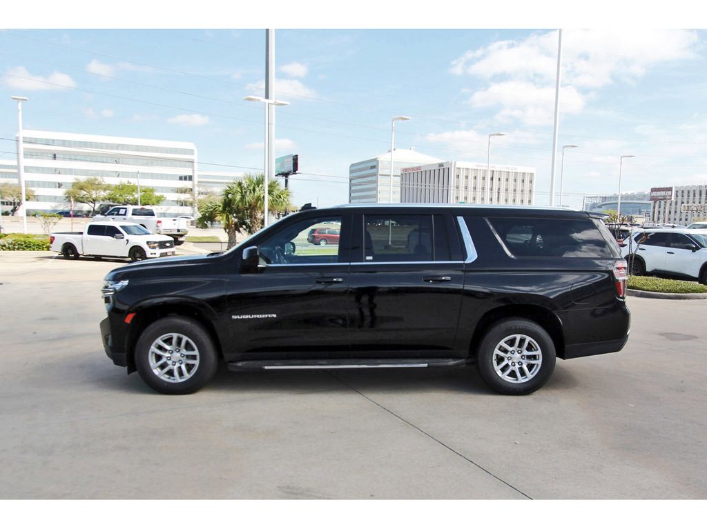2024 Chevrolet Suburban LT - 2