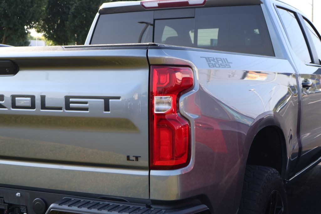 Thumbnail: 2021 Chevrolet Silverado 1500 - 8