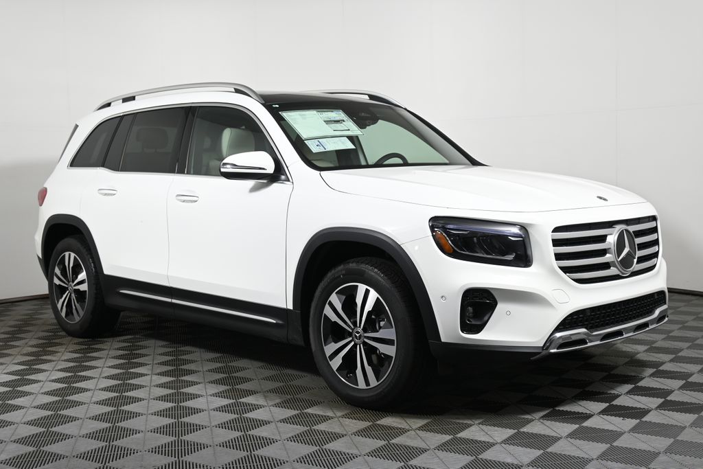 2025 Mercedes-Benz GLB 250 8