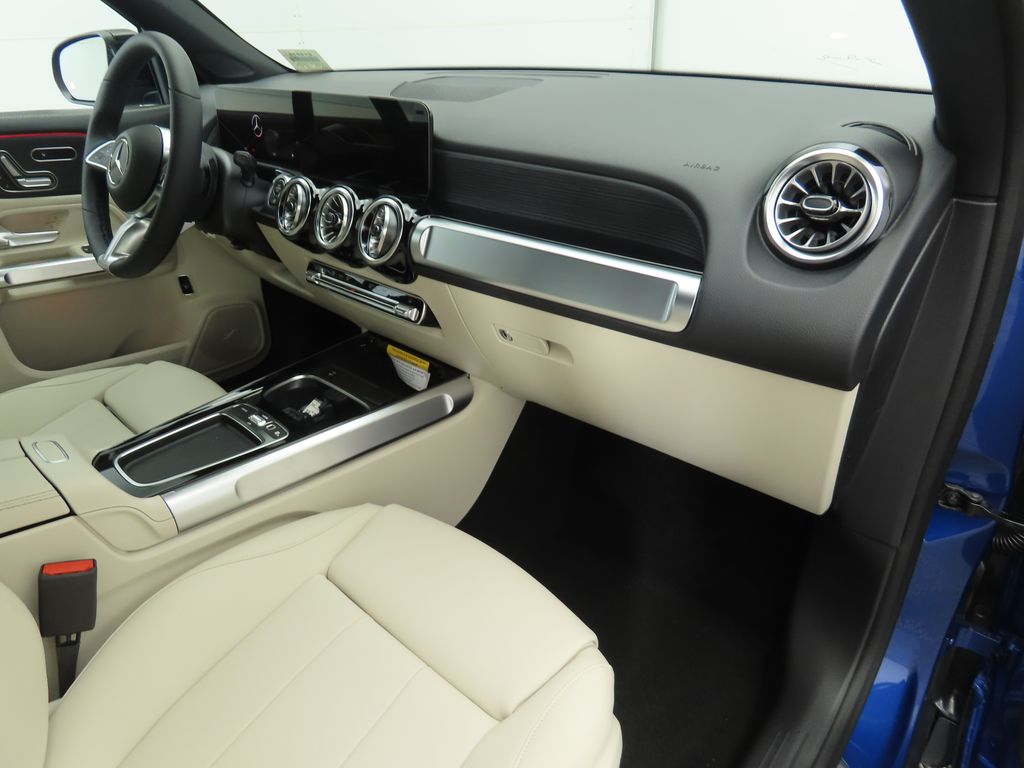 Thumbnail: 2026 Mercedes-Benz GLB - 19