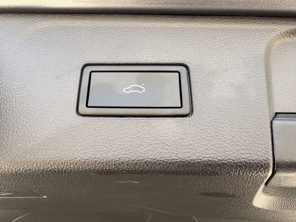 2024 Volkswagen Atlas 2.0T SE w/Technology Gray at AutoSavvy Houston Southwest