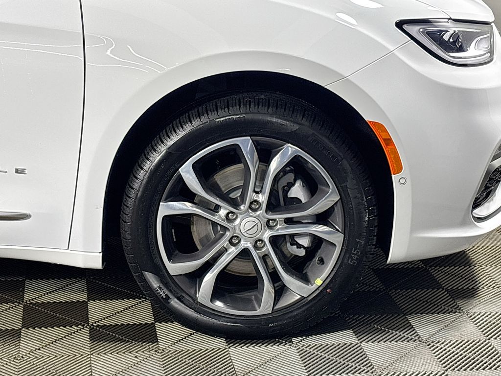 2026 Chrysler Pacifica Pinnacle