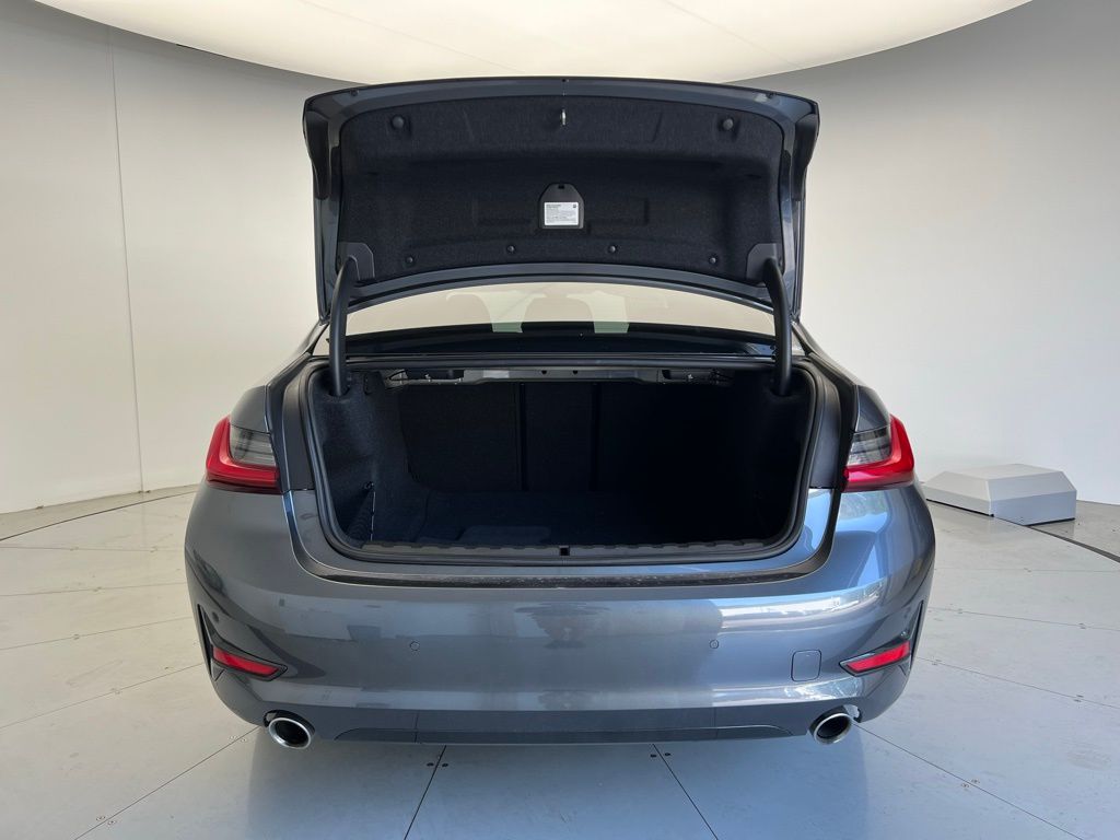 Thumbnail: 2020 BMW 3 Series - 5