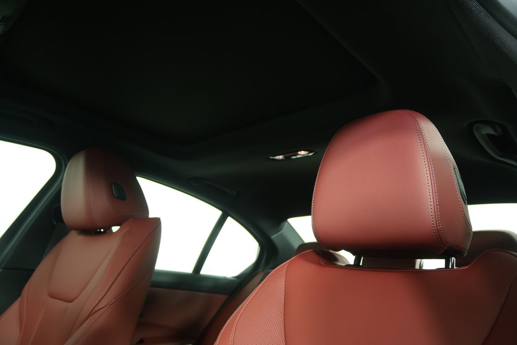 Thumbnail: 2026 BMW 3 Series - 11