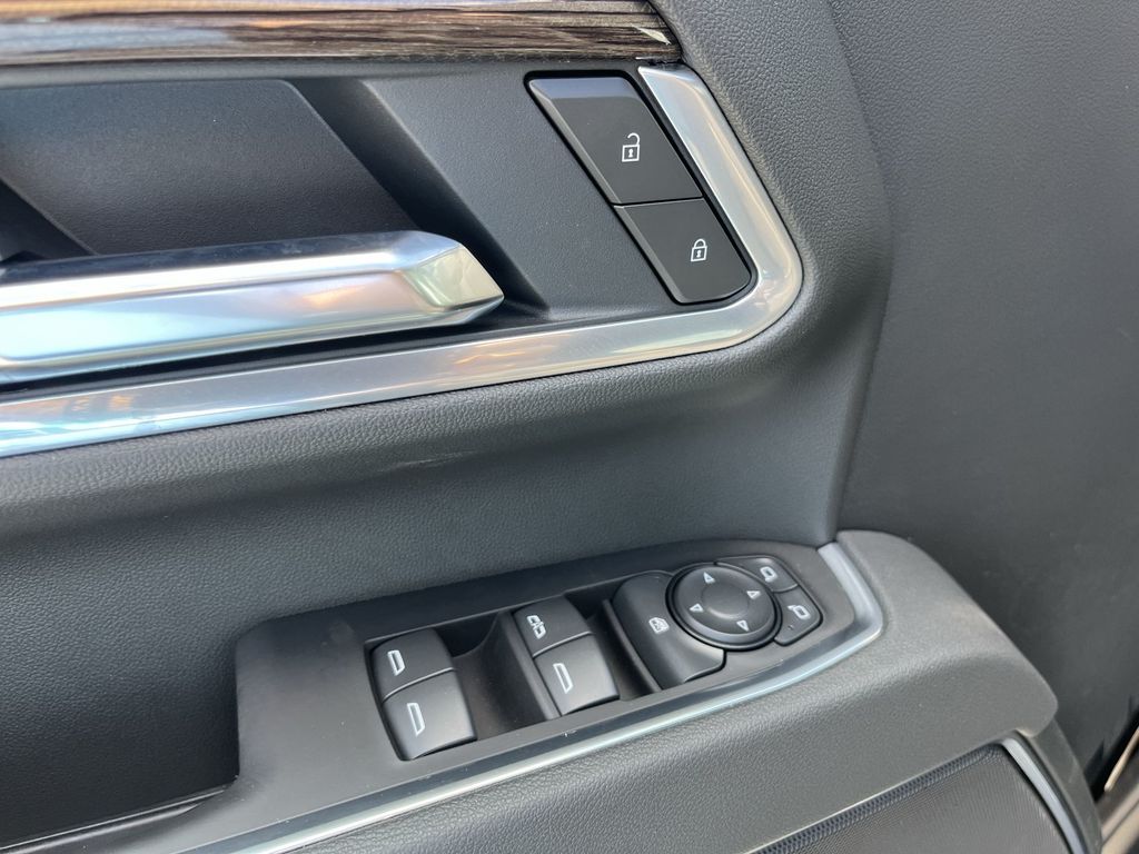 2025 Chevrolet Silverado 2500HD LT photo